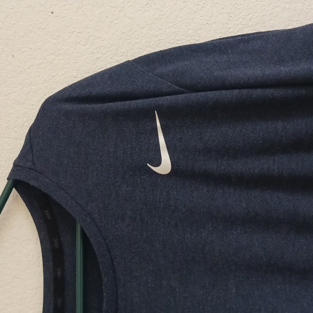 Men's Nike XXL blue lightweight Tshirt - Picture 2 of 7